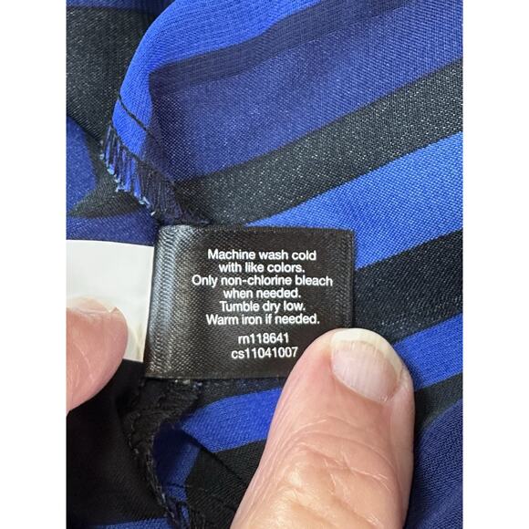 Lane Bryant Women 22/24 Sheer Navy Black Blue Striped Blouse Elastic Bottom Hem - Picture 14 of 16